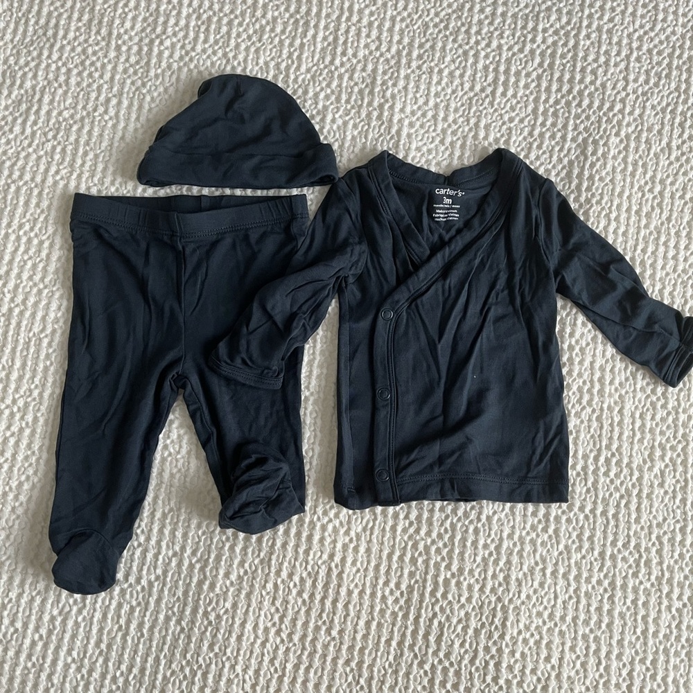 NWOT Carter's 3-Piece PurelySoft Top, Pants, and Hat Set
